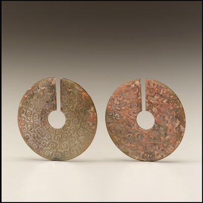 イヤリングのペア、紀元前8〜7世紀頃 作： Eastern Zhou Dynasty Chinese School