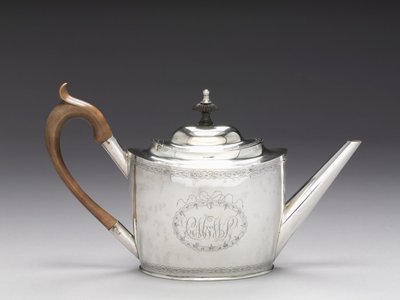 ティーポット、1790-1810 作： Ebenezer Moulton