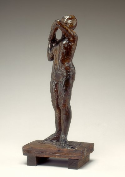 ボディスのショルダー ストラップを調整するダンサー、1880 年代 1890 年代。 作： Edgar Degas
