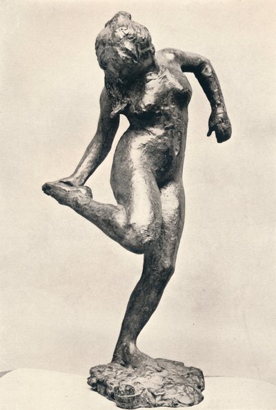 右足の裏を見ているダンサー、c1900 作： Edgar Degas