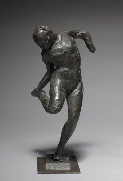 右足の足の裏を見ているダンサー、1896-1897年 作： Edgar Degas