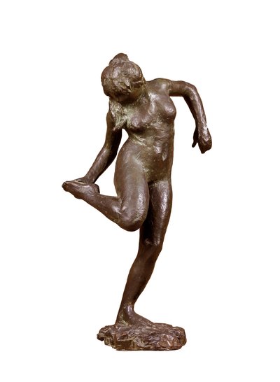 「右足の裏を見るダンサー」c1890 作： Edgar Degas