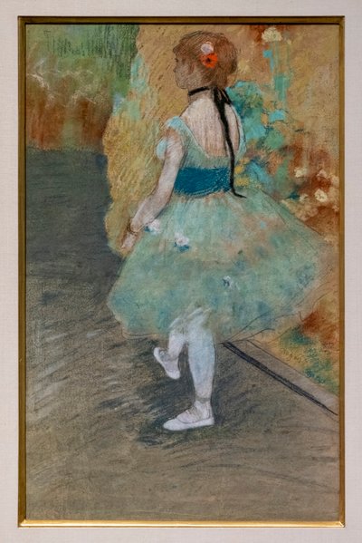 緑のダンサー。1878年頃。紙にパステル。 作： Edgar Degas