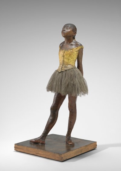 14才の少女ダンサー、1878-81年頃（石膏ベースに塗装された石膏、布、金属製アーマチュア） 作： Edgar Degas