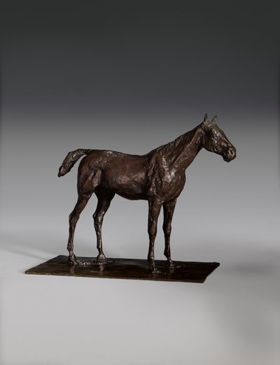 立っている馬 作： Edgar Degas