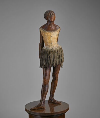小さな 14 歳のダンサー 作： Edgar Degas