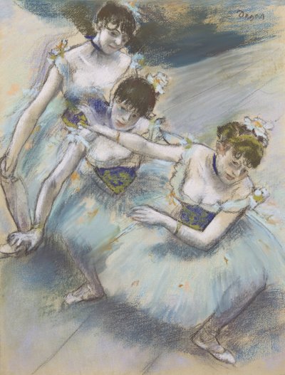舞台の対角線に立つ3人のダンサー、1882年頃（パステル） 作： Edgar Degas