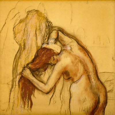 自分を乾かす女性、1905年頃（紙の上に敷かれたトレーシングペーパーに木炭とパステル） 作： Edgar Degas