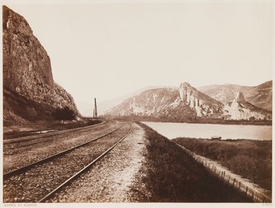 ドンゼールの峠へのアプローチ、アルバム「パリからリヨンへの北方鉄道と地中海」より、1861年頃（アルブメン・プリント） 作： Edouard-Denis Baldus