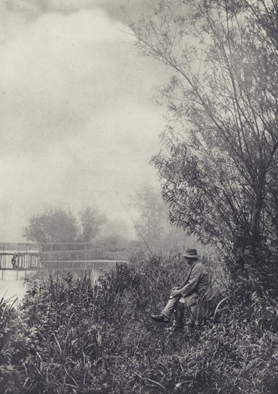 霧が晴れるのを待つ（モノクロ写真） 作： Edward Alfred Barton