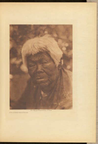 サザン・ミウォク族の女性 作： Edward S. Curtis