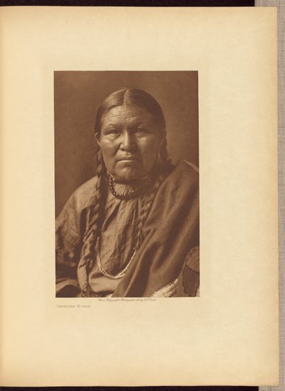 シャイアン・ウーマン 作： Edward S. Curtis