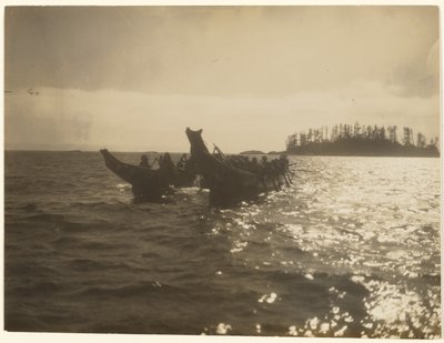 [狂ったように船を走らせ 海を渡る] 作： Edward S. Curtis