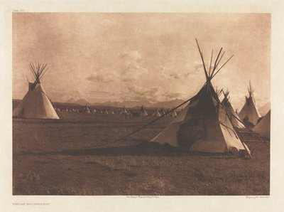 ポートフォリオ VI、プレート 207: ピーガン野営地 作： Edward S. Curtis