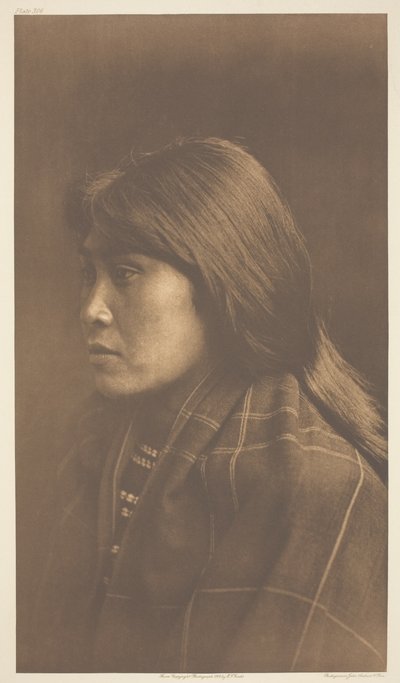 スワミッシュ・ガール 作： Edward S. Curtis