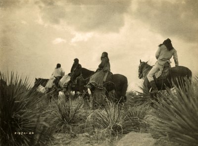 嵐の前、1906年頃（モノクロ写真） 作： エドワード保安官カーティス