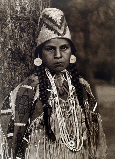 インディアン・オブ・アメリカ: 少女ウマティラの肖像 作： Edward Sheriff Curtis
