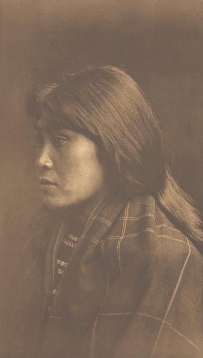 スクアミッシュ ガール、1912 年。 作： Edward Sheriff Curtis