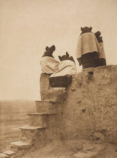 ダンサーを見て、1906年。 作： Edward Sheriff Curtis