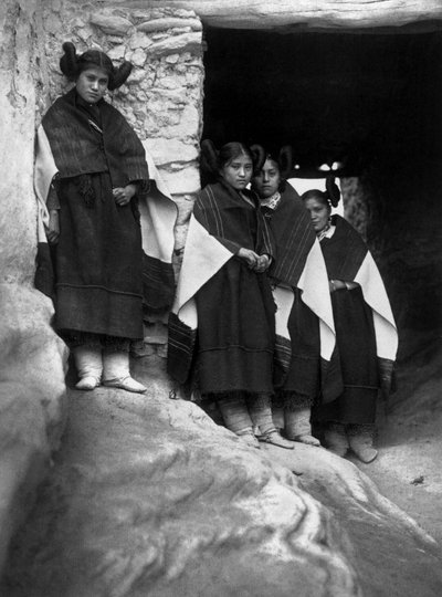 jovens índios Hopi na aldeia Walpi (Arizona) 作： Edward Sheriff Curtis
