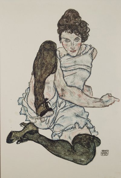 1917年、脚を伸ばした着席女性 作： Egon Schiele