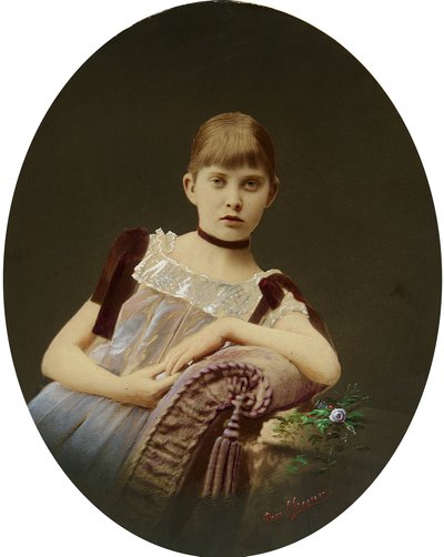 少女の肖像画。 シルバーゼラチン写真、エゴールマキシモビッチオフチャレンコによるガッシュ（?-1902） 作： Egor Maximovich Ovcharenko