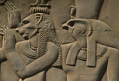 レリーフ、バステト、ホルスの石の詳細 作： Egyptian
