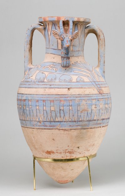 マルカタ出身の青く塗られたアイベックスアンフォラ、紀元前1390〜1353年（陶器、白いクリームスリップ、ペイント） 作： Egyptian 18th Dynasty