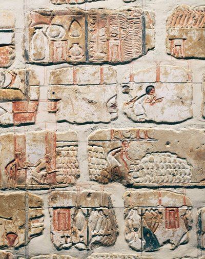 エジプト文明、ルクソール、カルナックのアメンホテプ4世神殿から出土したタラタット壁の断片 作： Egyptian 18th Dynasty