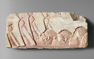 行列の外国人、紀元前1345年頃（石灰岩塗装） 作： Egyptian 18th Dynasty