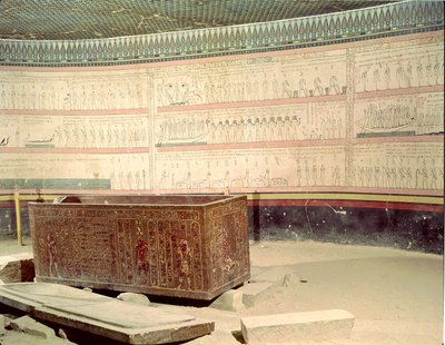 Tuthmosis III（c.1490-39 BC）新王国の墓の内部 作： Egyptian 18th Dynasty