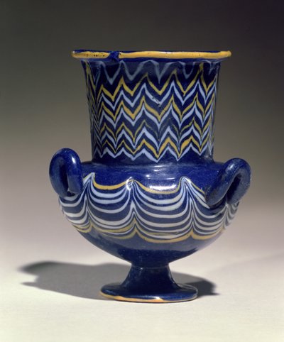 クラテリスコス、サッカラ、新王国（ガラス） 作： Egyptian 18th Dynasty
