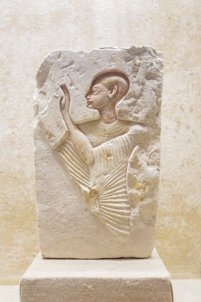 司祭のレリーフ、新しい王国 作： Egyptian 18th Dynasty