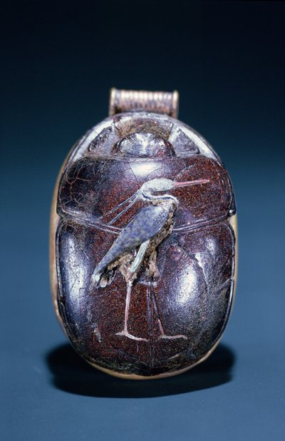 ツタンカーメンの墓から出たヘロンとスカラベ（金とコーネリアン） 作： Egyptian 18th Dynasty
