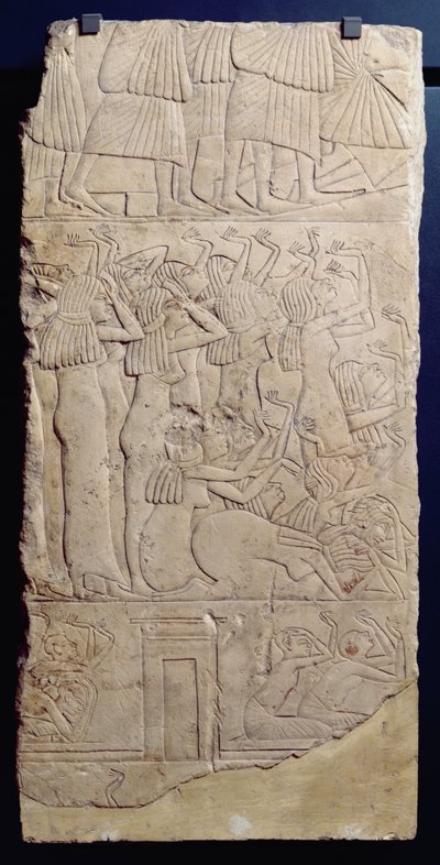 紀元前1330年頃、イギリスのサッカラからの埋葬中の嘆きのシーン（石灰岩） 作： Egyptian 18th Dynasty