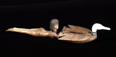 水泳選手の形をした平らな柄のスプーン、ニューキングダム、紀元前1400年頃（木と象牙）（110870も参照） 作： Egyptian 18th Dynasty