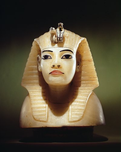 新しい王国のツタンカーメンの墓からの、天蓋のある壺のストッパー（アラバスター）（149422も参照） 作： Egyptian 18th Dynasty