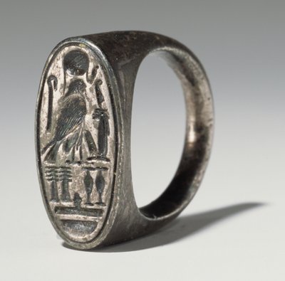 ラメセス4世（紀元前1153- 1147年）に属する指輪リングリング（シルバー） 作： Egyptian 20th Dynasty
