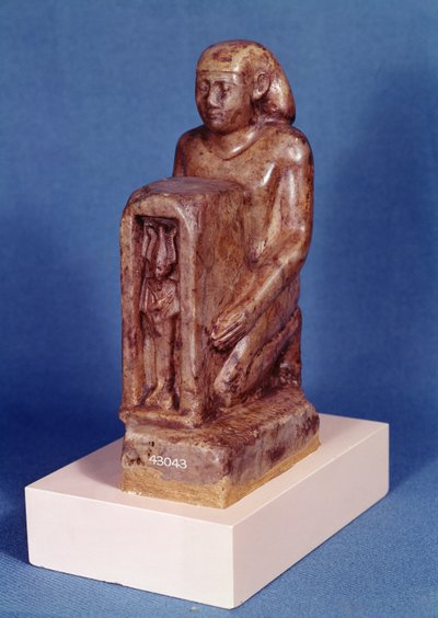 オシリスのnaosを保持しているPedesi 作： Egyptian 26th Dynasty
