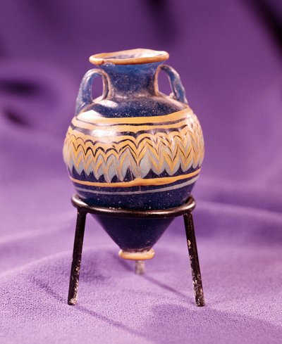 アンフォラ 紀元前3～4世紀（ガラス製 作： Egyptian Egyptian