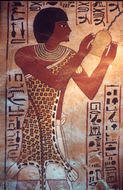 古代エジプト、セヌファーの墓、テーベ、ルクソール、壁画、葬儀の宴を司るセヌファーの息子、豹の皮の衣を身にまとっている。 作： Egyptian Egyptian