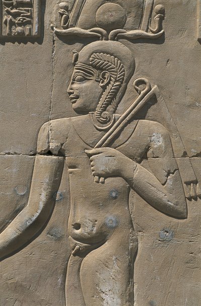 エジプト、リビア砂漠、アル・ダキーラ（ダクラ）オアシス、デイル・アル・ハガー、エジプトの神殿のレリーフ 作： Egyptian Egyptian