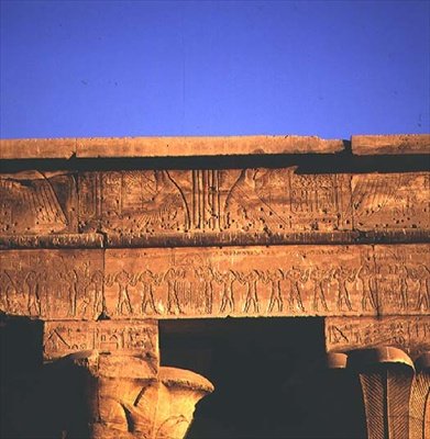 ホルス神殿のArchitrave 作： Egyptian Ptolemaic Period