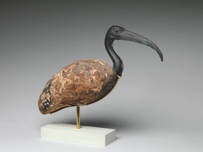 アイビス（木とブロンズの塗装、ガラスの目 作： Egyptian Ptolemaic Period