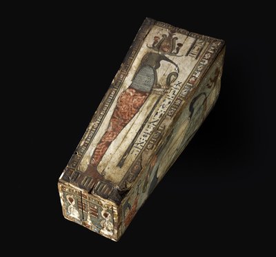トートの聖なるトキの塗られた木製の棺、紀元前305-30年（多色の装飾が施された木） 作： Egyptian Ptolemaic Period