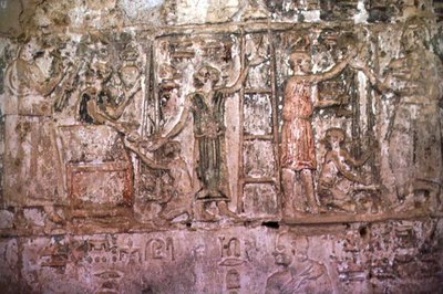ペトシリスの墓で仕事を提供する職人たちを描いたレリーフ、紀元前300年頃 作： Egyptian Ptolemaic Period