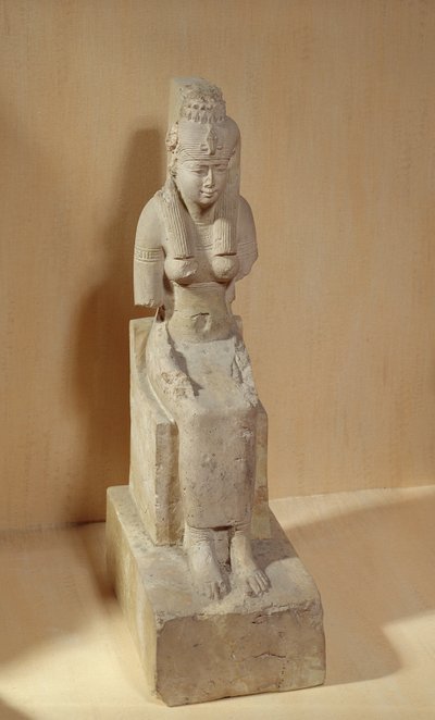 Medamud（石灰岩）からの女神Rattawyの像 作： Egyptian Ptolemaic Period