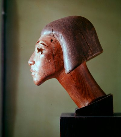 El-Amarnaスタイルのヘッド（木材） 作： Egyptian School