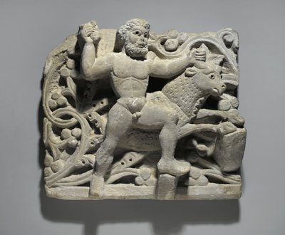 ヘラクレスが雄牛の形でアケローを彫る、Oxyrhynchusから、c.300-500（石灰岩） 作： Egyptian School