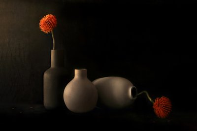 オレンジの花の静物画 作： Elena Arjona